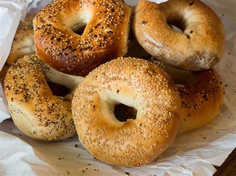 5 Best Bagel Spots At Logan Airport