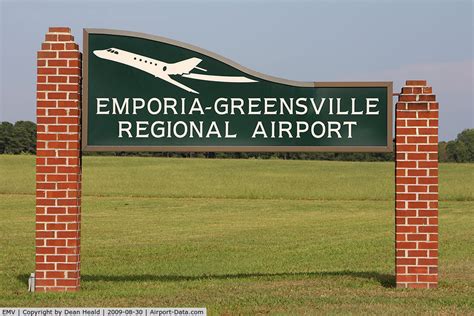 5 Facts About Emporia Greensville Regional Airport