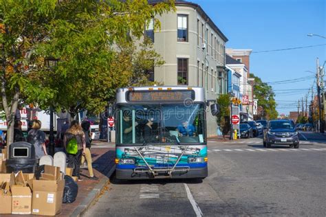 5 Ways To Catch A Bus From Portsmouth Nh