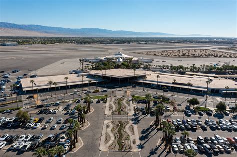 5 Ways To Enhance Your Palm Springs Airport Lounge Experience