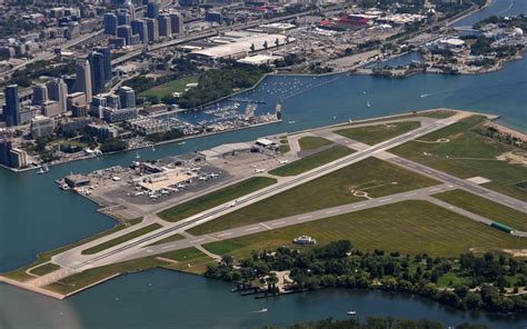 5 Ways To Get A Toronto Island Airport Taxi