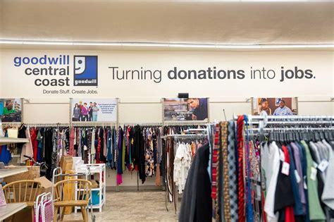 5 Ways To Shop Smart At Horizon Goodwill Retail Store