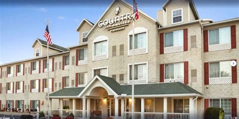 6 Hotels Near Columbus Airport With Free Parking