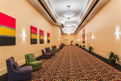 7 Tips For A Comfortable Stay At Crowne Plaza Kenner