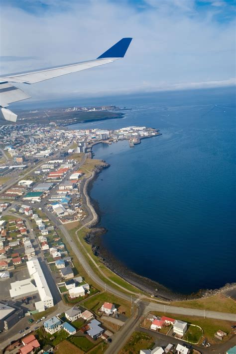 7 Ways To Get Private Airport Transfer In Reykjavik