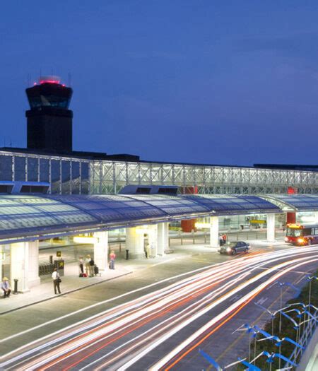 Airports With Public Transportation Options