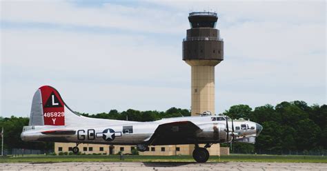 Americas Oldest Airport: A Rich Aviation History Revealed