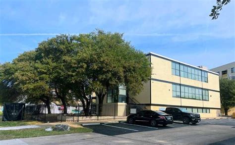 Austin Airport Blvd 78752: Office Space For Lease