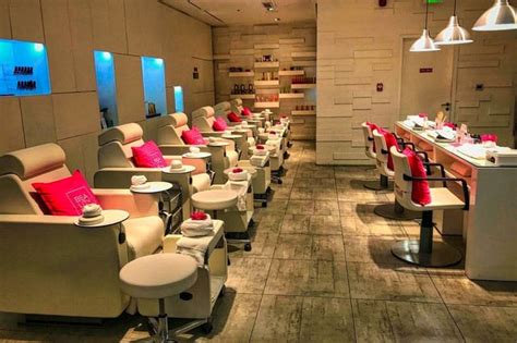 Austin Airport Nail Salon Guide