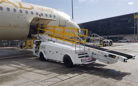 Belt Loaders In Airports: Efficient Aircraft Loading Solutions