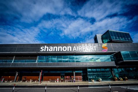 Cobh To Shannon Airport: Travel Options And Guide