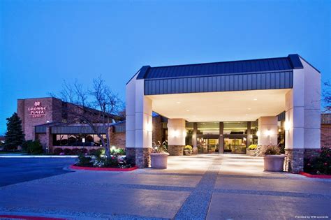 Crowne Plaza Grand Rapids Airport: Luxury Travel Redefined