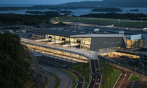 Falke Airport: A Gateway To Norwegian Fjords