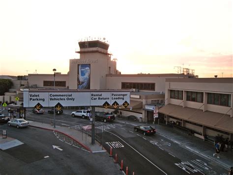 Fox Car Rental Burbank Airport Guide