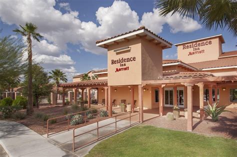 Hotel Bridgeway Near Tucson International Airport