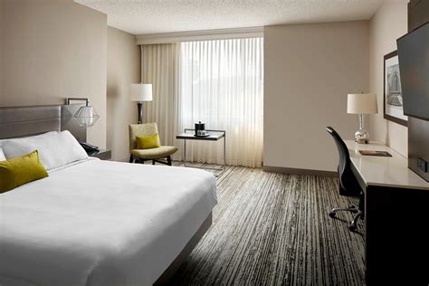 Hotels Near Cvg Airport With Park And Fly Options