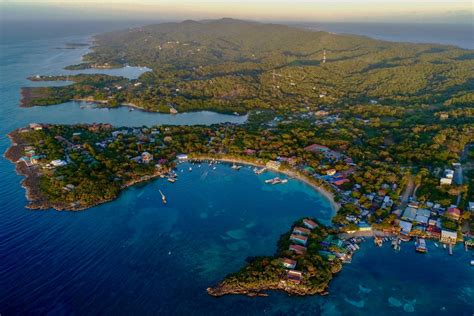 Isla Roatan Airport: A Travelers Complete Guide