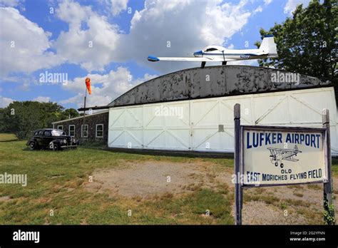 Lufker Airport: Private Aviation In East Hampton