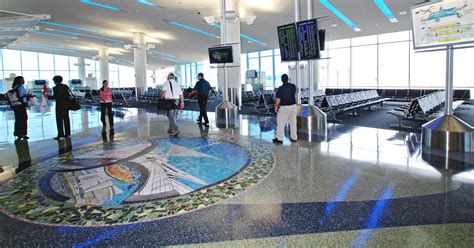 Mitchell Airport: 5 Essential Traveler Tips