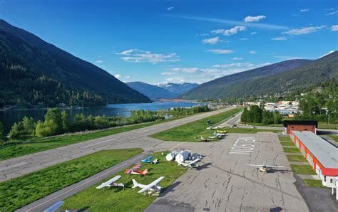 Nelson Airport Cznl: A Gateway To The Bc Wilderness