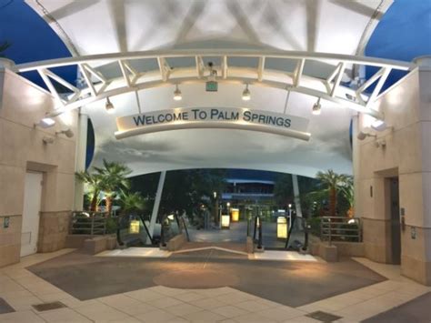 Palm Springs Hotels With Free Airport Shuttle Service