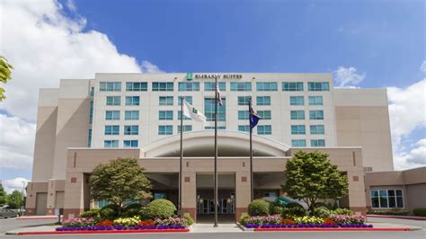 Pdx Airport Hotels With Free Parking: Top Picks