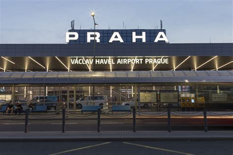 Prague Airport To Old Town: Quick And Easy Transfers