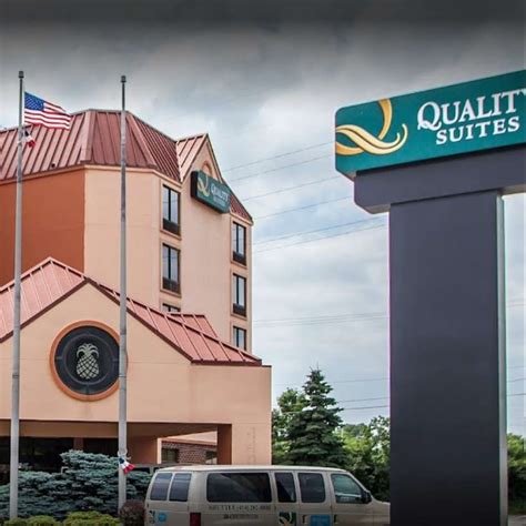 Quality Suites Milwaukee Airport On 27th Street