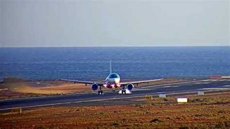 San Diego Airport Live Cam And Flight Information