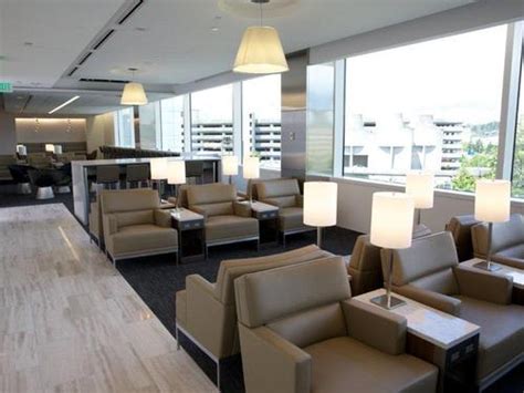 United Lounge Sea Airport: A Travelers Haven